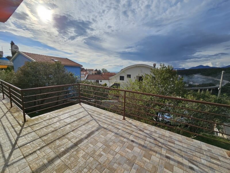 Comfortable Seaside Home in Utjeha, Bar, Montenegro.