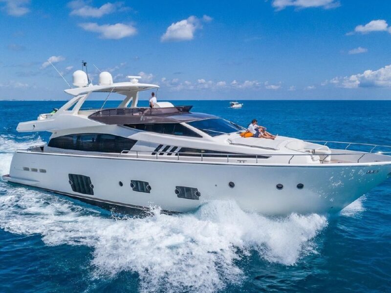 Ferretti 800 Motor Yacht