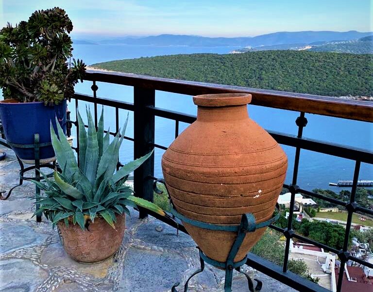 Enchanting Seaside Elegance: Luxurious 4-Bedroom Villa in Türkbükü, Bodrum Peninsula.