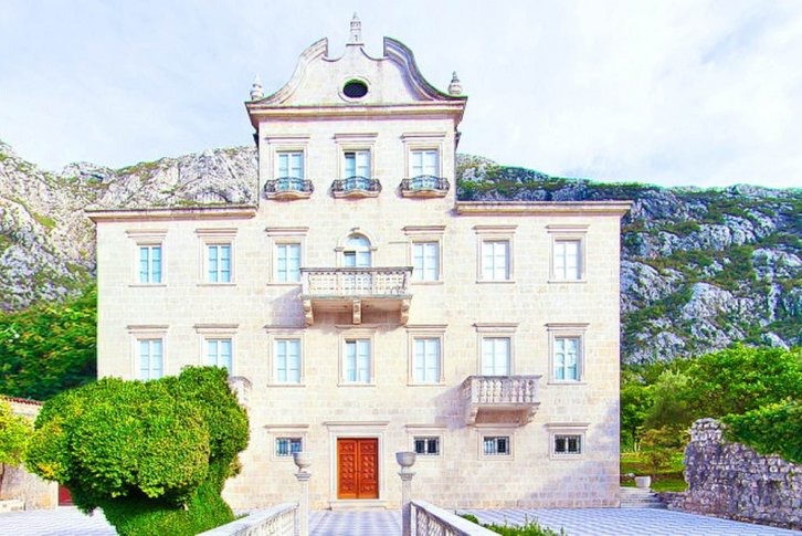 🏰 A Rare Jewel: 18th Century Baroque Castle with Private Dock in Montenegro! 🏰