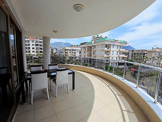 Experience Ultimate Comfort in Alanya: Spacious 4+1 Apartment at Kaleşehir 1 Complex