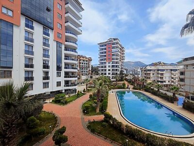 Experience Ultimate Comfort in Alanya: Spacious 4+1 Apartment at Kaleşehir 1 Complex