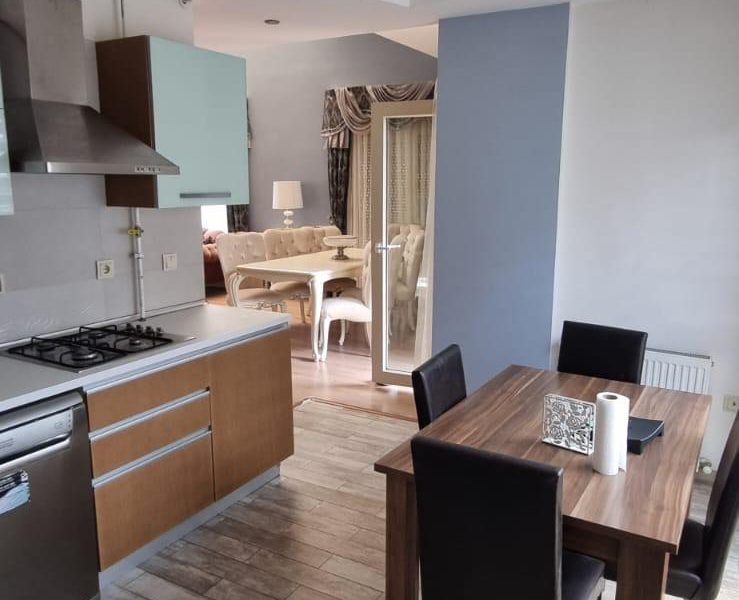 🌟 Urgent Sale! Spacious 3-Bedroom Duplex Apartment in Konyaaltı, Antalya — Just 300m from the Beach! 🏖️